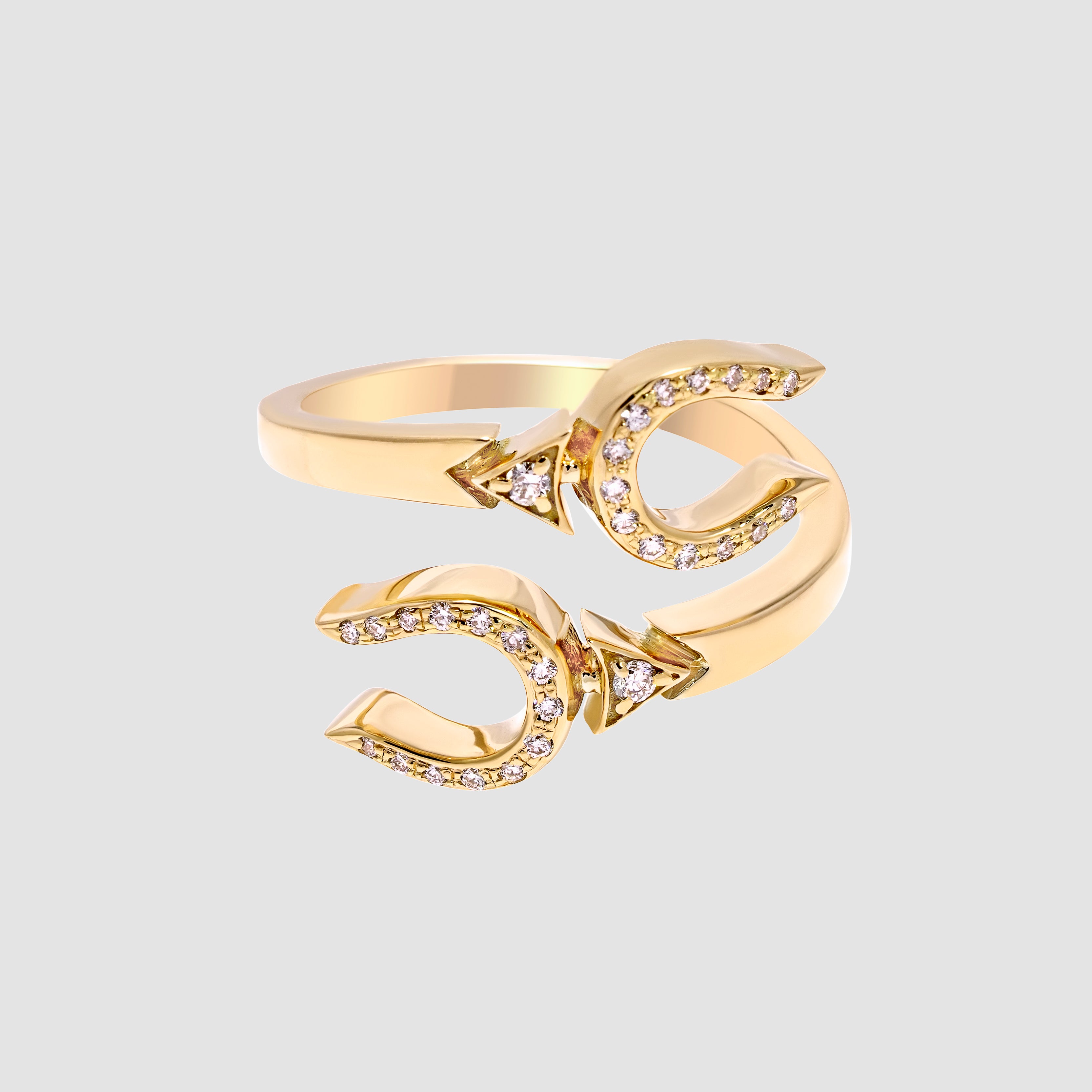 Horse Shoe Ring - Yellow Gold